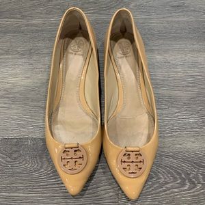 Tory Burch Patent Leather Pointy Toe Logo Flat
